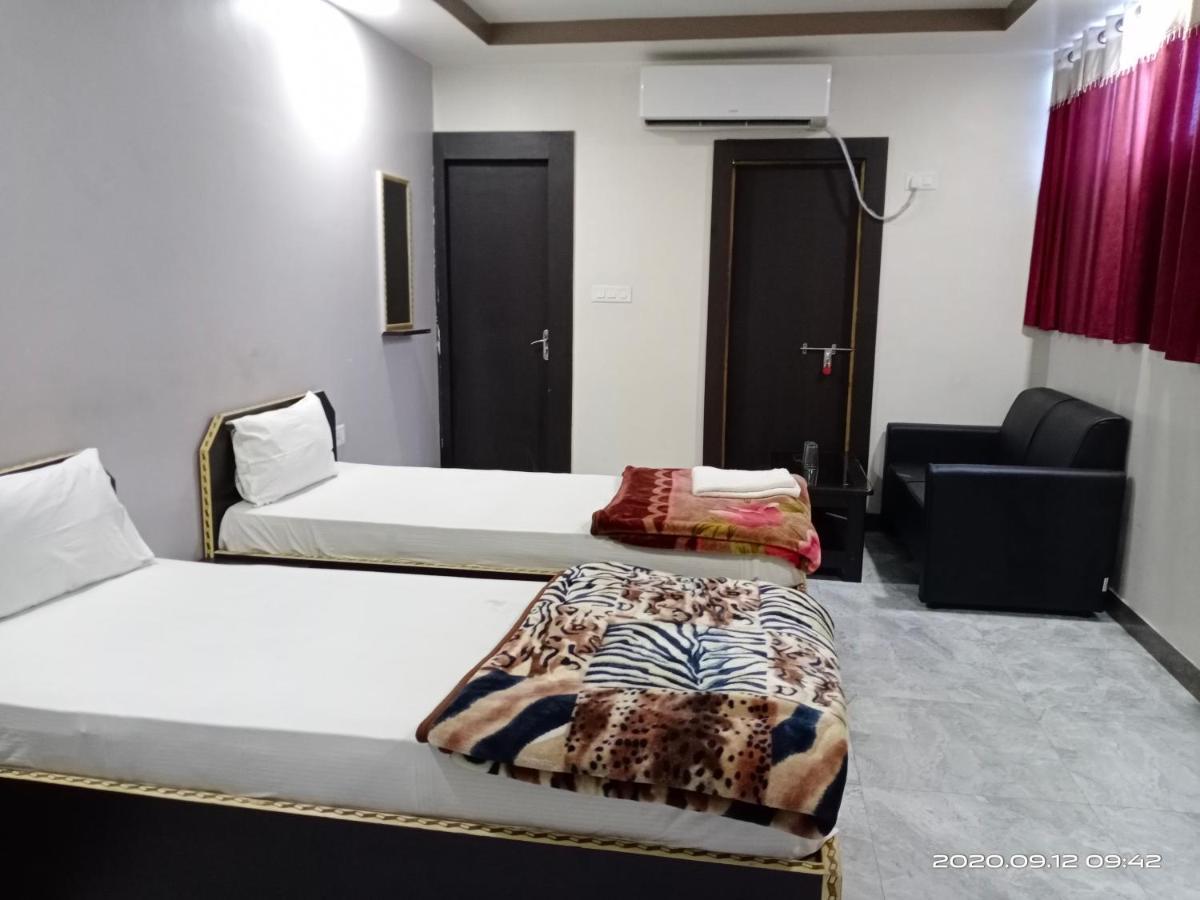 Hotel Sunaina International Gaya Εξωτερικό φωτογραφία