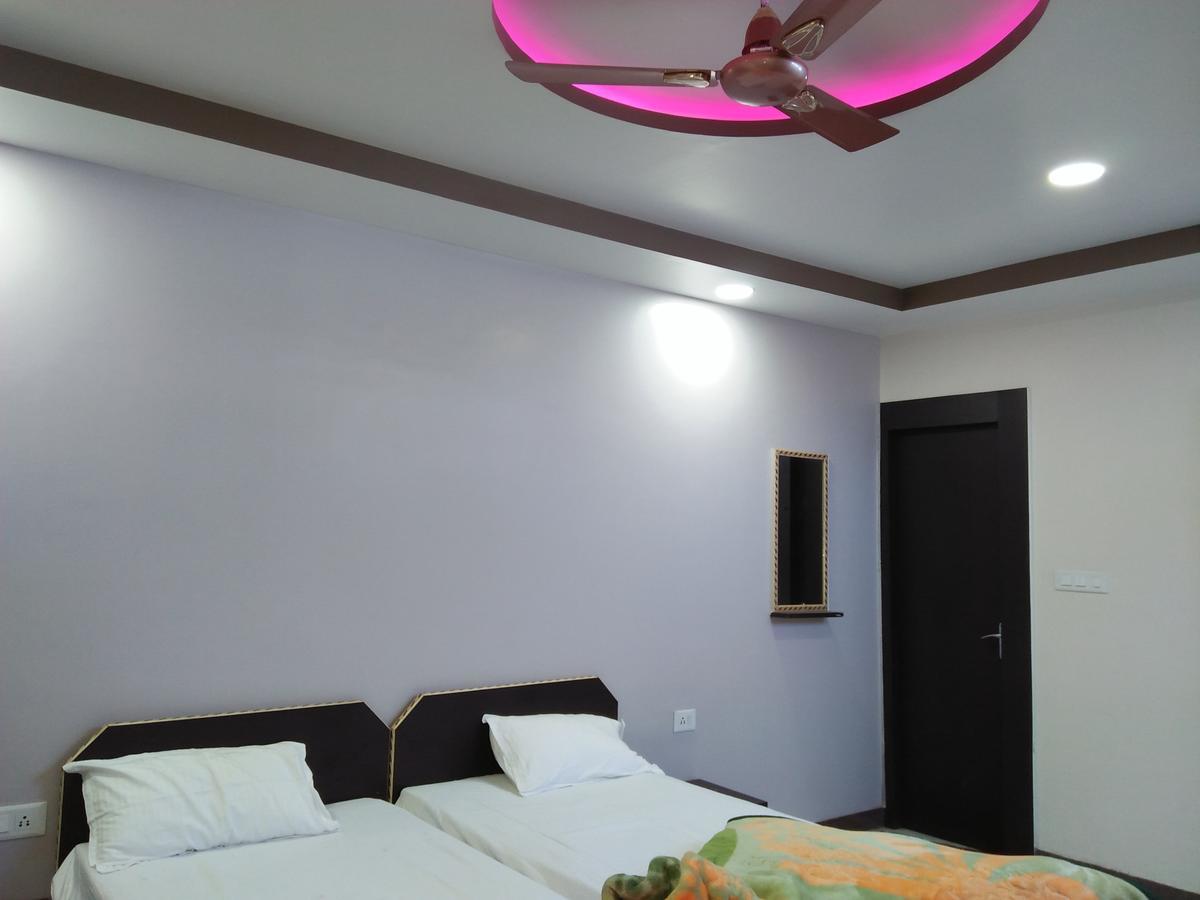 Hotel Sunaina International Gaya Εξωτερικό φωτογραφία